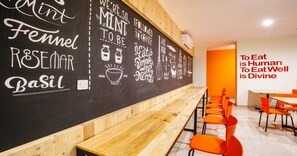 Restaurant - Front One Budget Muntilan (Muntilan)