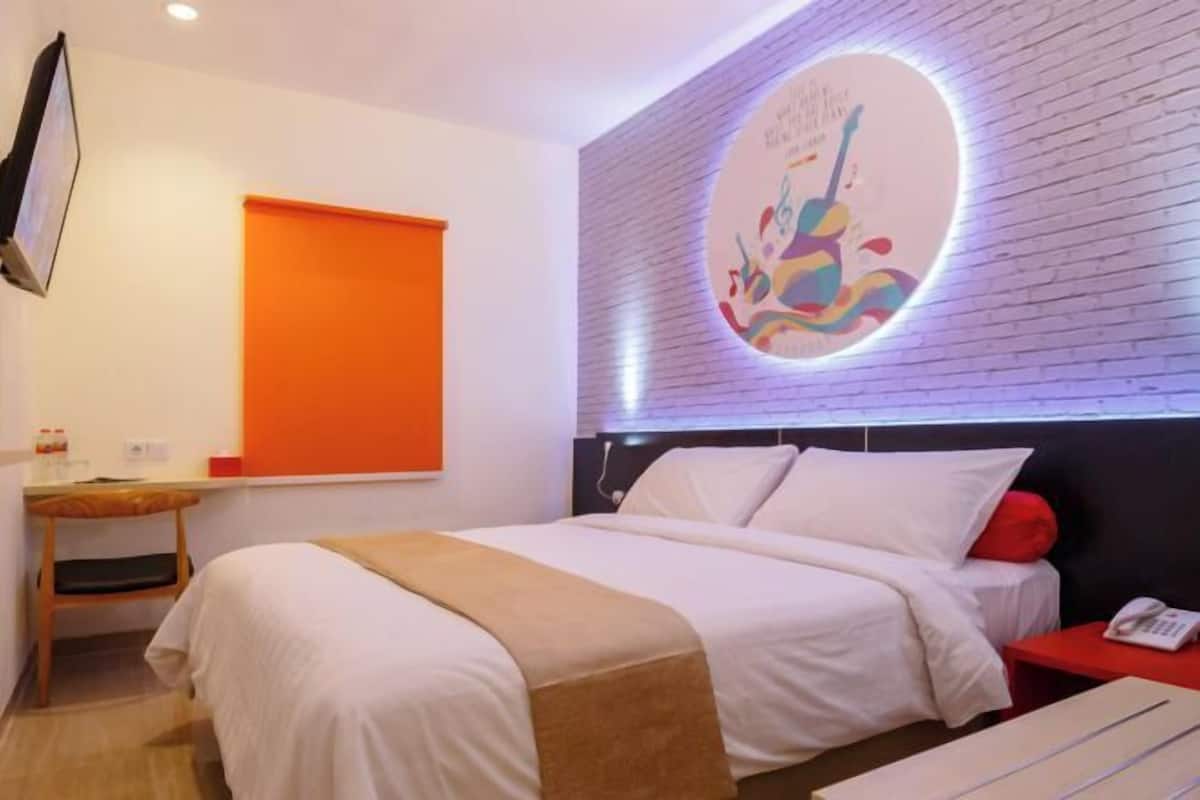 Premium bedding, free WiFi