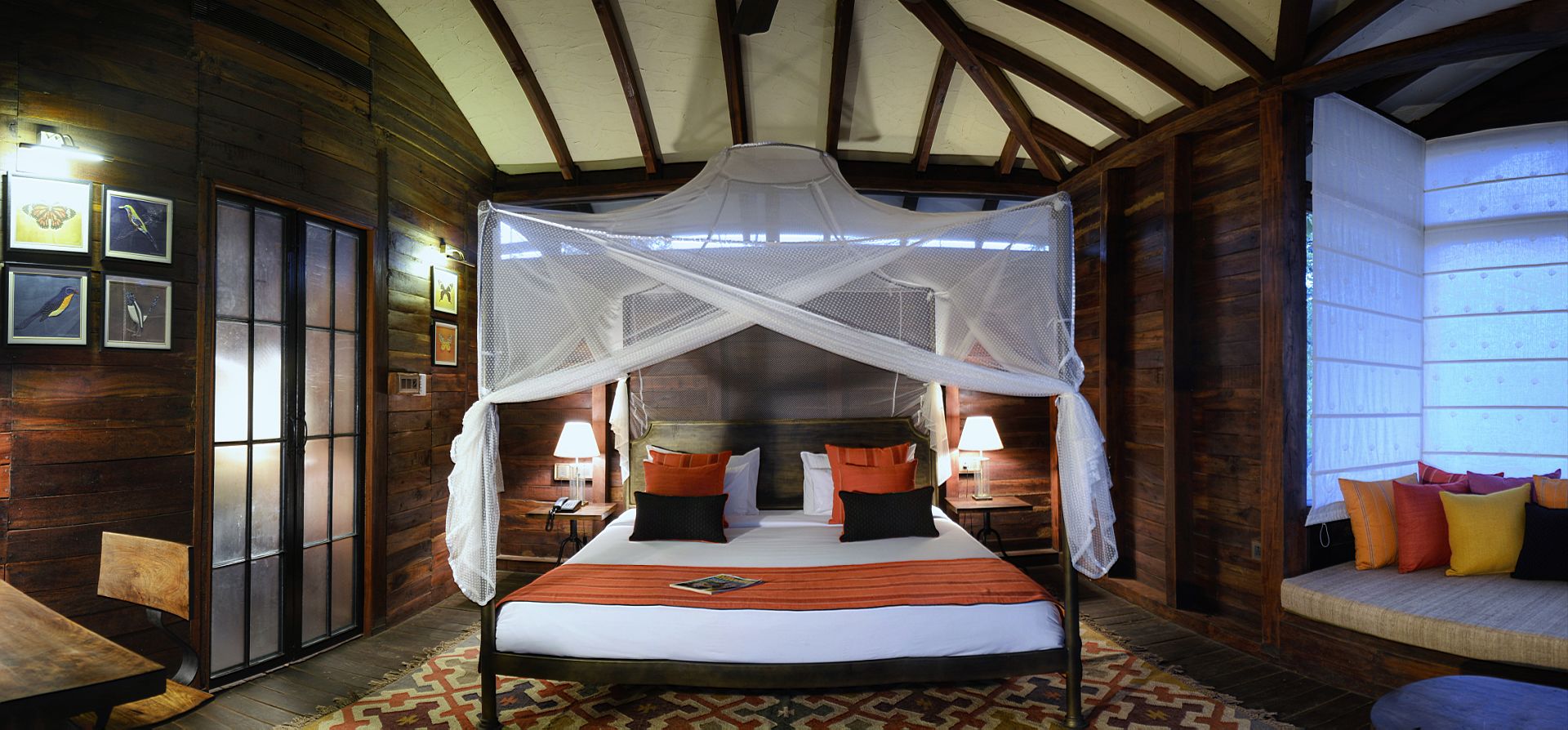 Luxury Tree House, 1 King Bed, Non Smoking | Premium bedding, in-room safe, desk, bed sheets