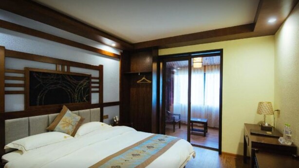 Desk, blackout drapes, WiFi (free) - Guilin Guixiangge Hotel (Guilin)