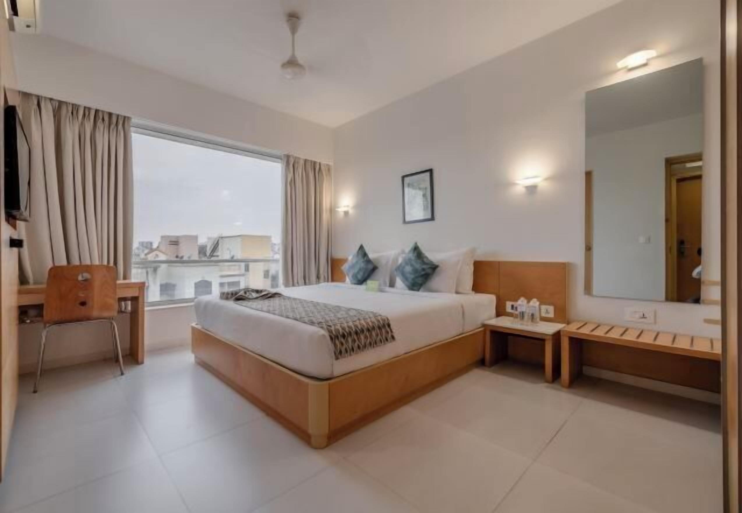 1 bedroom, minibar, in-room safe, desk