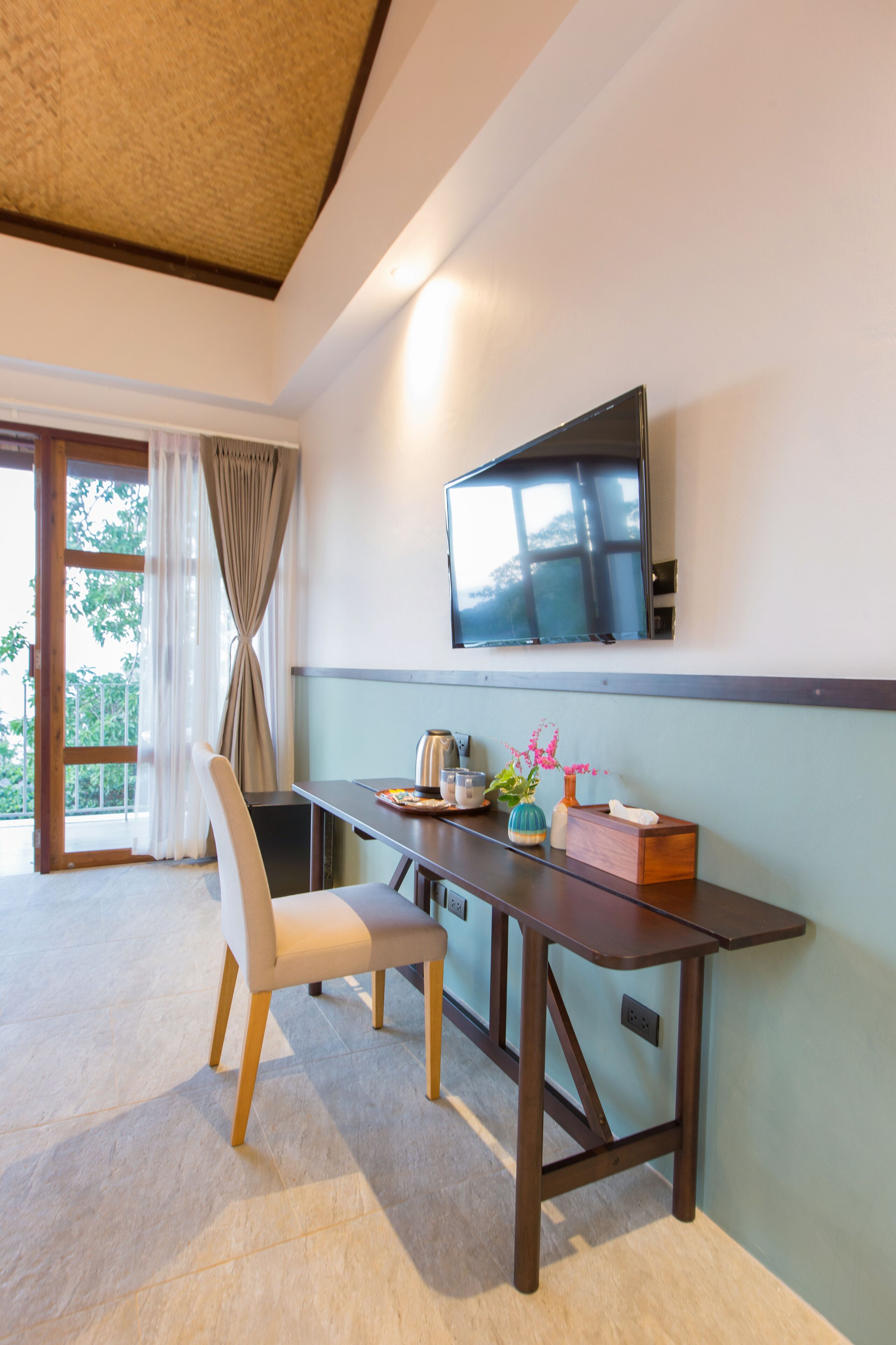 hilltop sea view room | room amenity