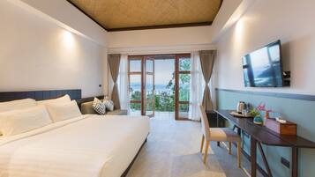 Hilltop Sea View Room | In-room safe, desk, rollaway beds, free WiFi
