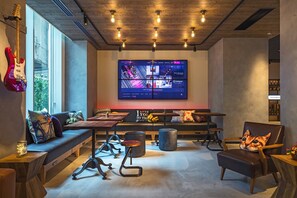 View from property - Moxy Osaka Honmachi (Osaka)