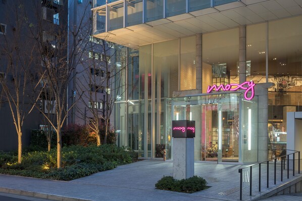 Front of property - Moxy Osaka Honmachi (Osaka)