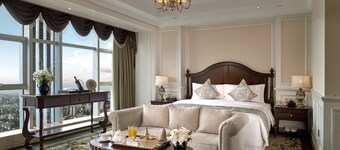 Yinxin Century Hotel