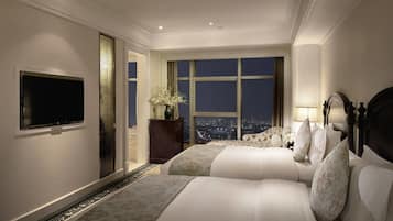 Minibar, in-room safe, desk, blackout curtains