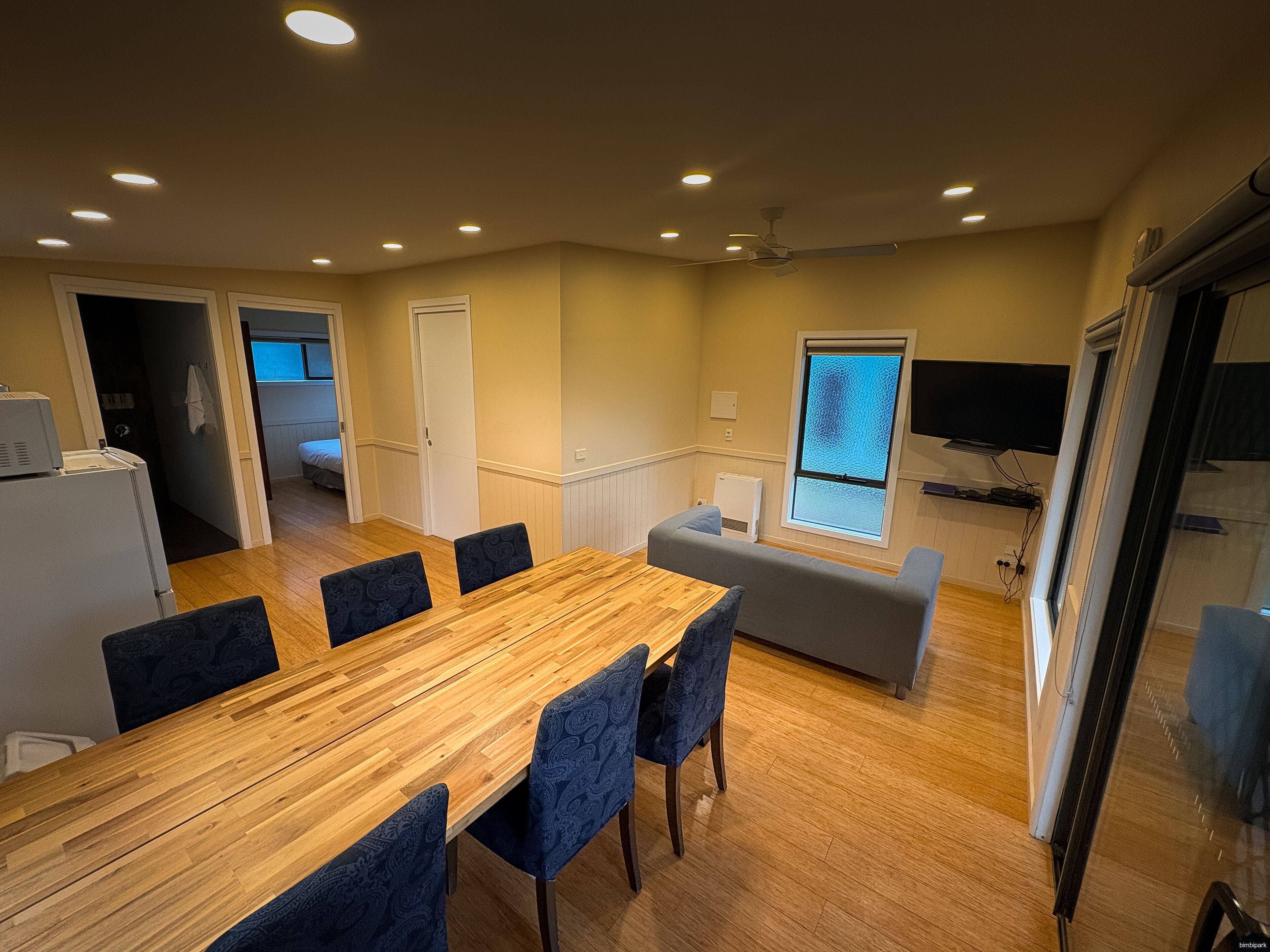 Family Two Bedroom Cabin with Bathroom | Living area