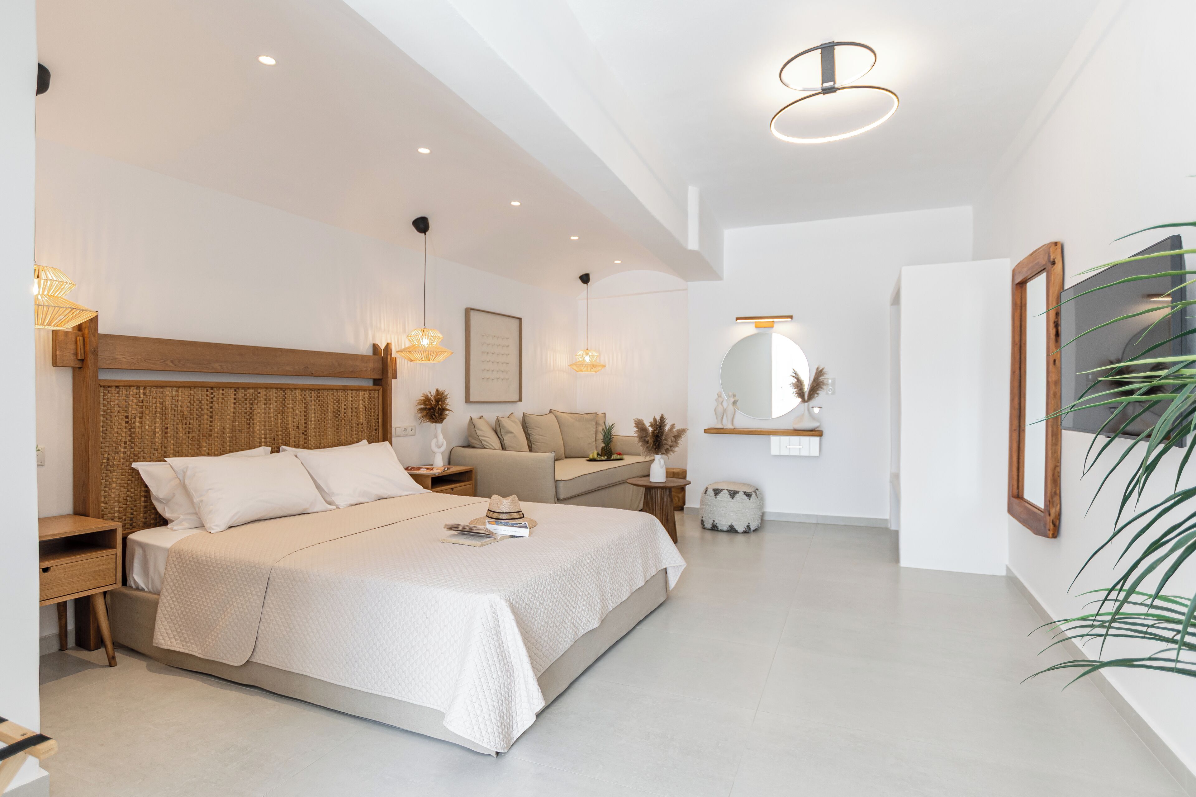 开间 | 高档床上用品、客房内保险箱、隔音、熨斗/熨板