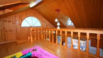 Room (Alps 9) | Free WiFi