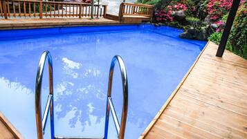 Seasonal outdoor pool