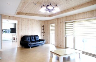 客房 (Gold) | 起居区 | 平板电视