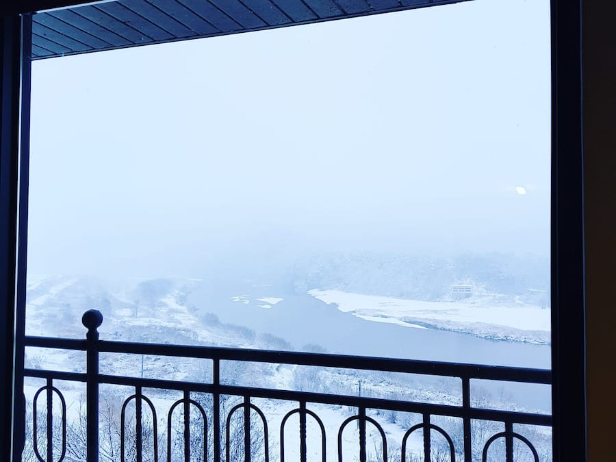 Kamar (Yellow) | Pemandangan balkon