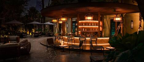Poolside bar
