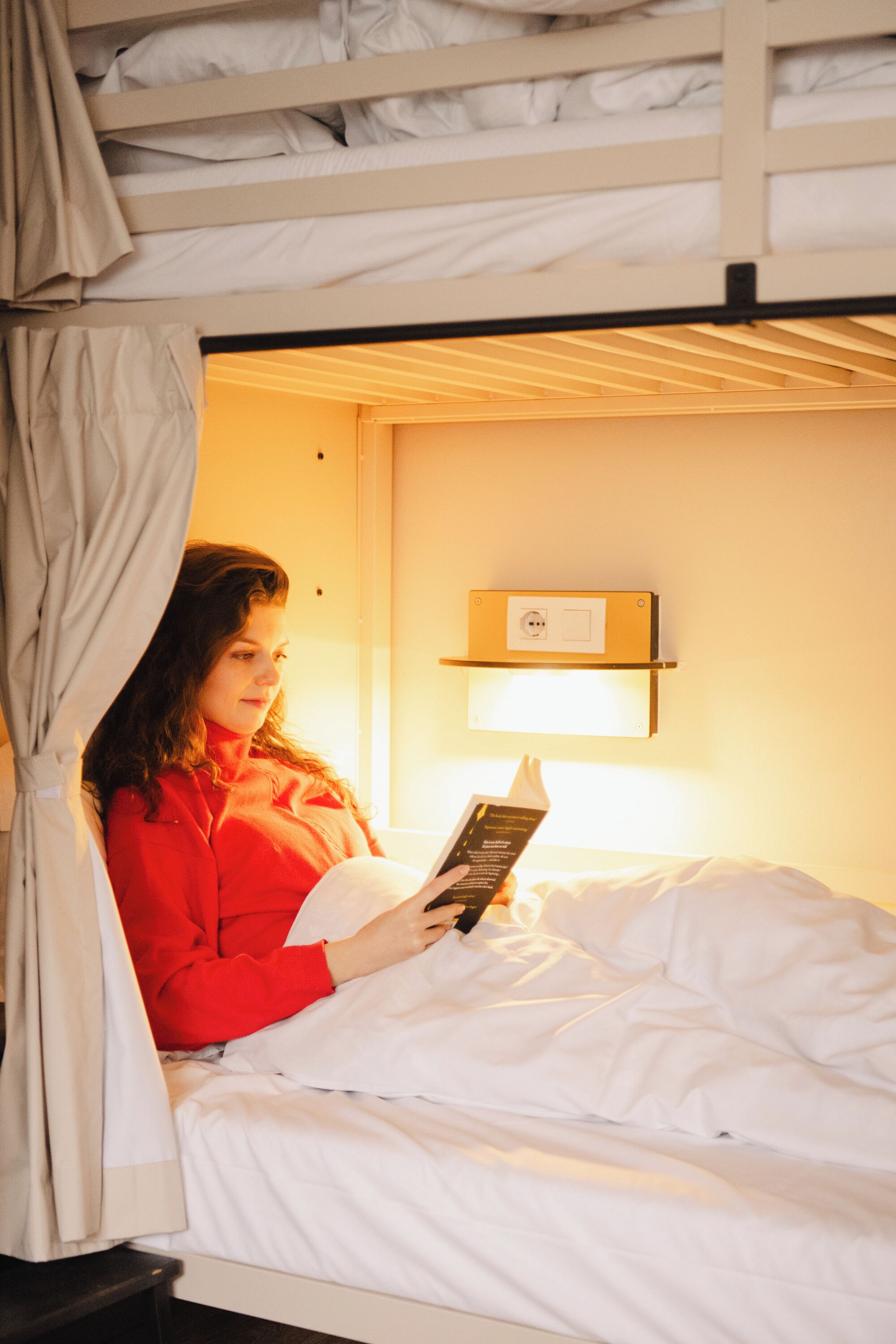Free WiFi, bed sheets