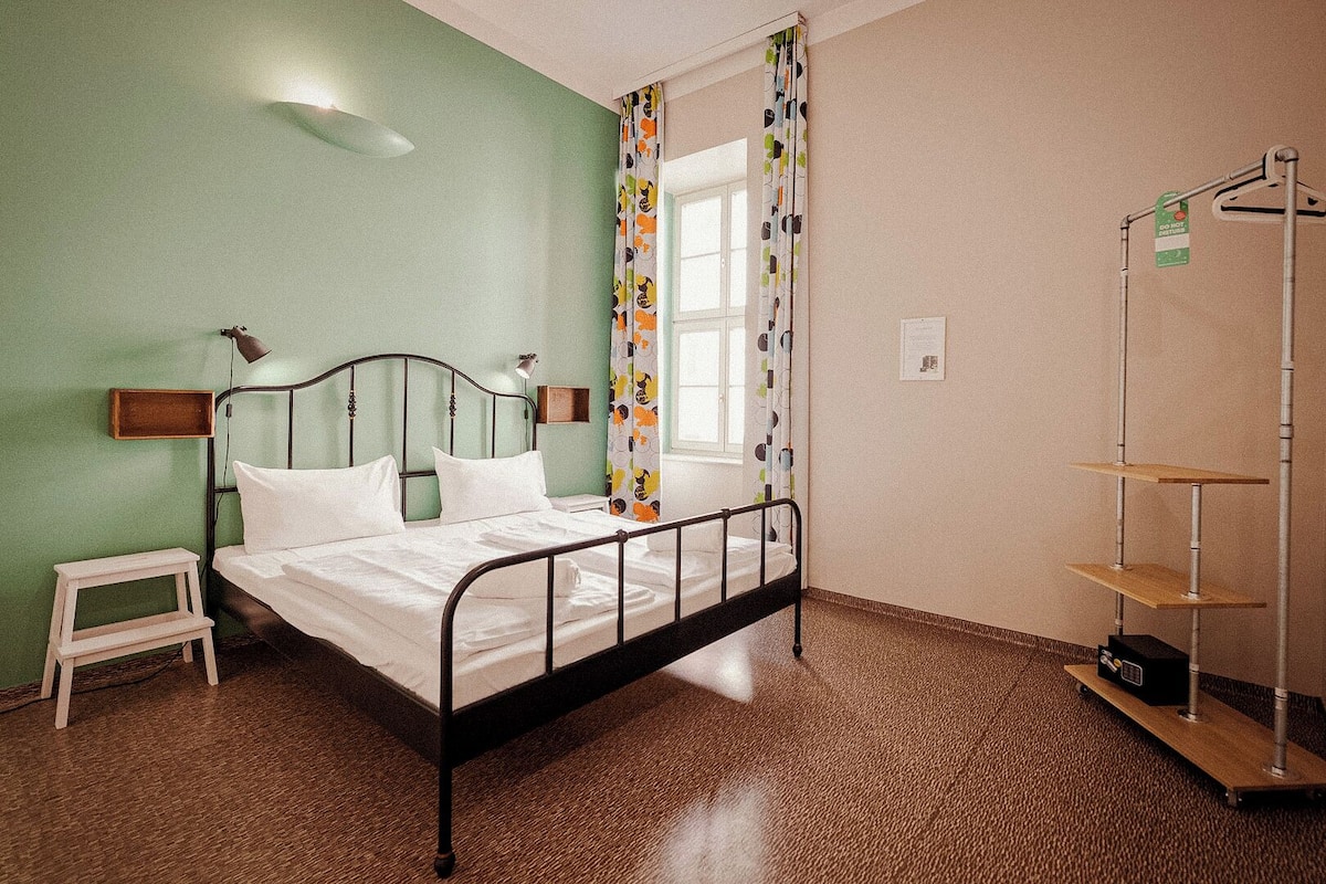 Habitación doble, baño privado | Wifi gratis y ropa de cama