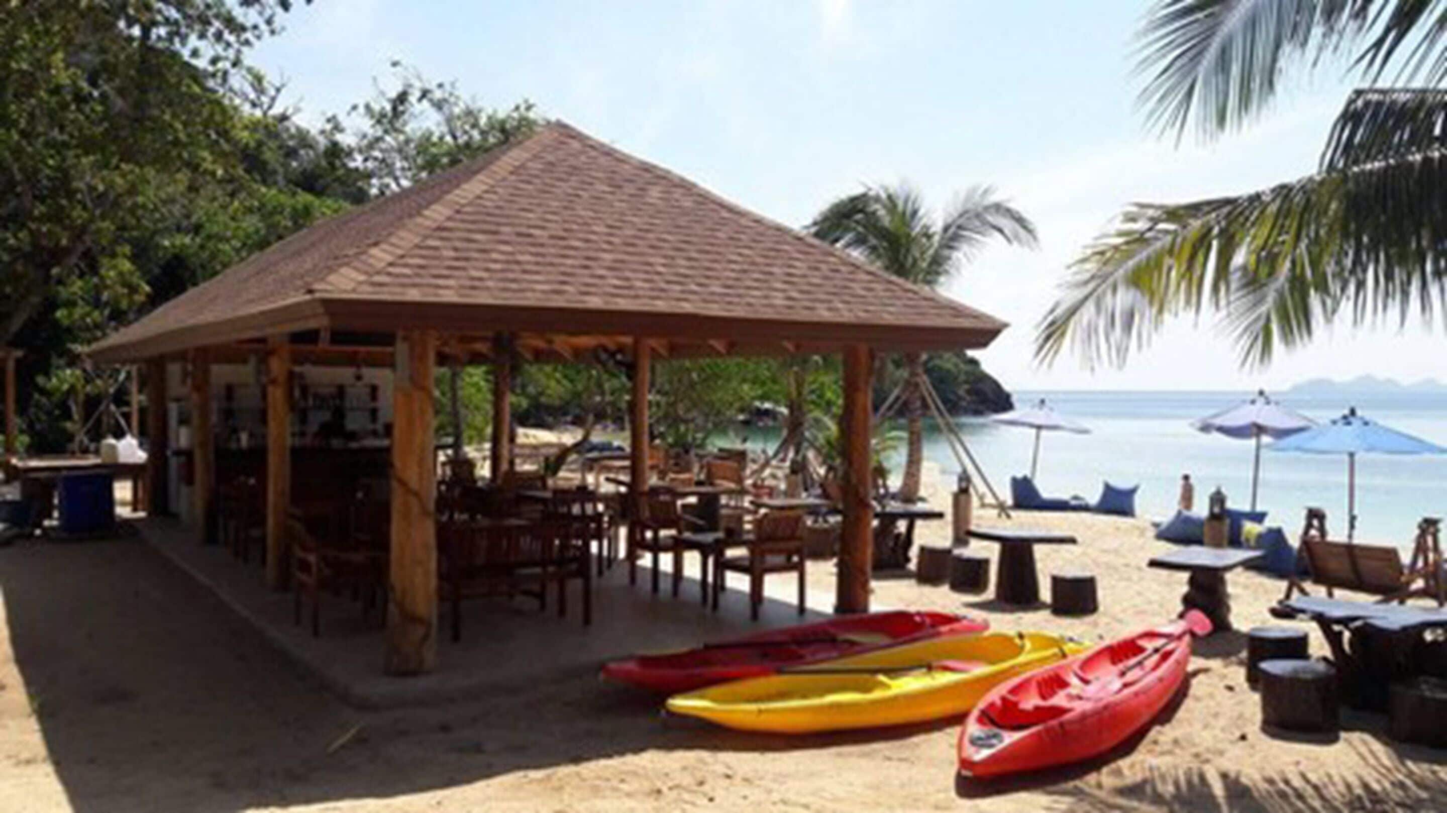 Frühstück, Mittagessen, internationale Küche, Blick auf den Strand 
