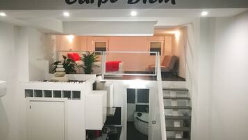 Loft, hot tub | 1 slaapkamer