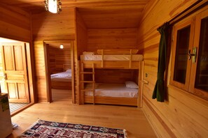 Minibar, desk, soundproofing, free WiFi