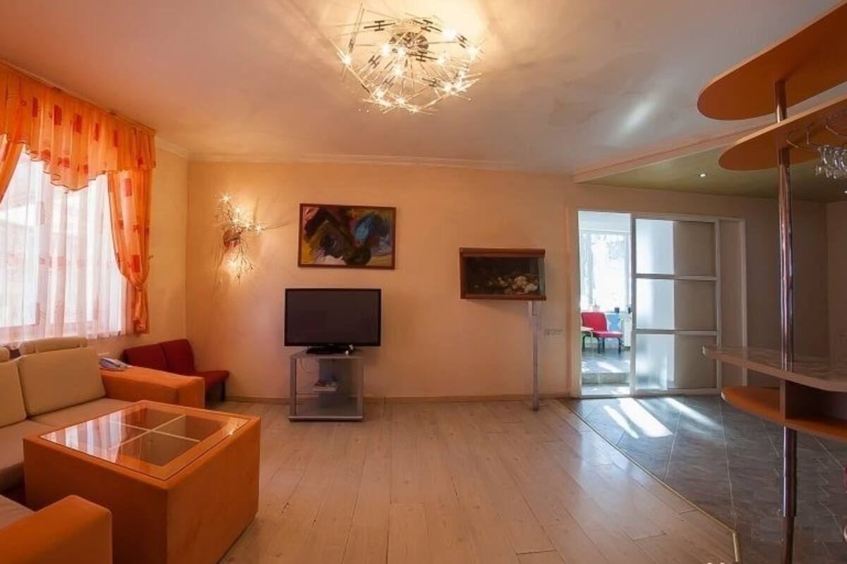 Appartement Confort, 2 chambres | Coin séjour | Télévision