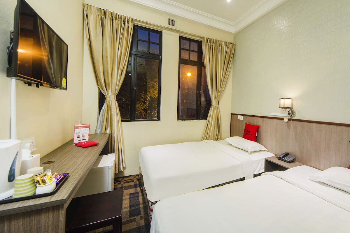 Deluxe Twin Room (With View)