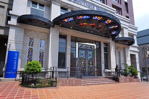 Exterior - Golden Tulip RS Boutique Hotel (Tainan)