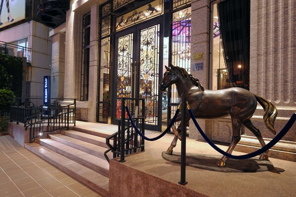 Exterior - Golden Tulip RS Boutique Hotel (Tainan)