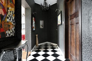 Apartment | Hallway