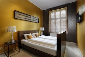 Apartment | Iron/ironing board, free cribs/infant beds, free WiFi