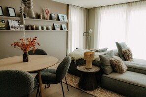 Premium bedding, in-room safe, desk, soundproofing - OVERLOOK Lodge by CERVO Zermatt (Zermatt)