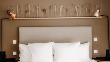 Panoramic Apartment, 3 Bedrooms | Premium bedding, in-room safe, desk, soundproofing