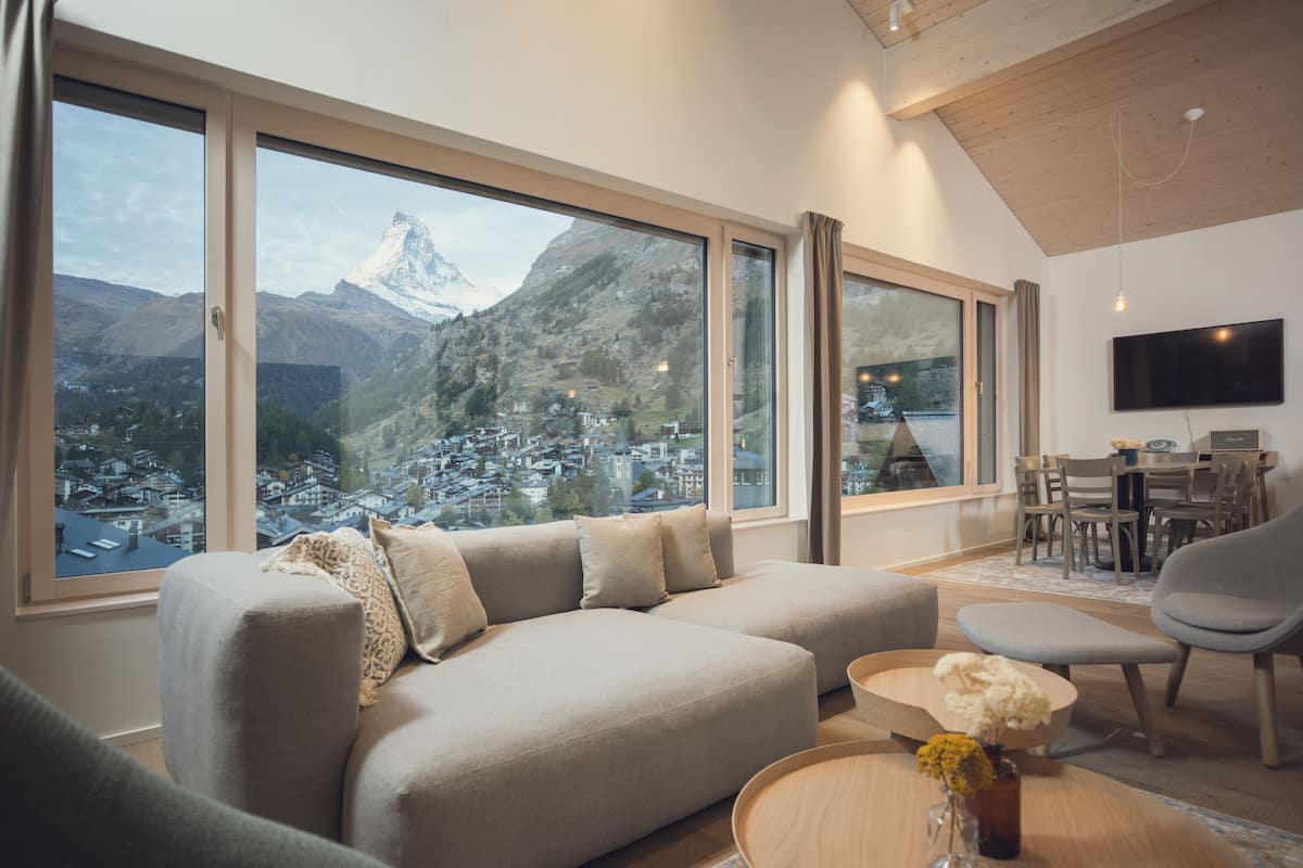 Penthouse, 3 Bedrooms (Overlook) | Premium bedding, in-room safe, desk, soundproofing
