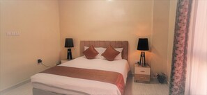 1 chambre, draps en coton égyptien, surmatelas, minibar