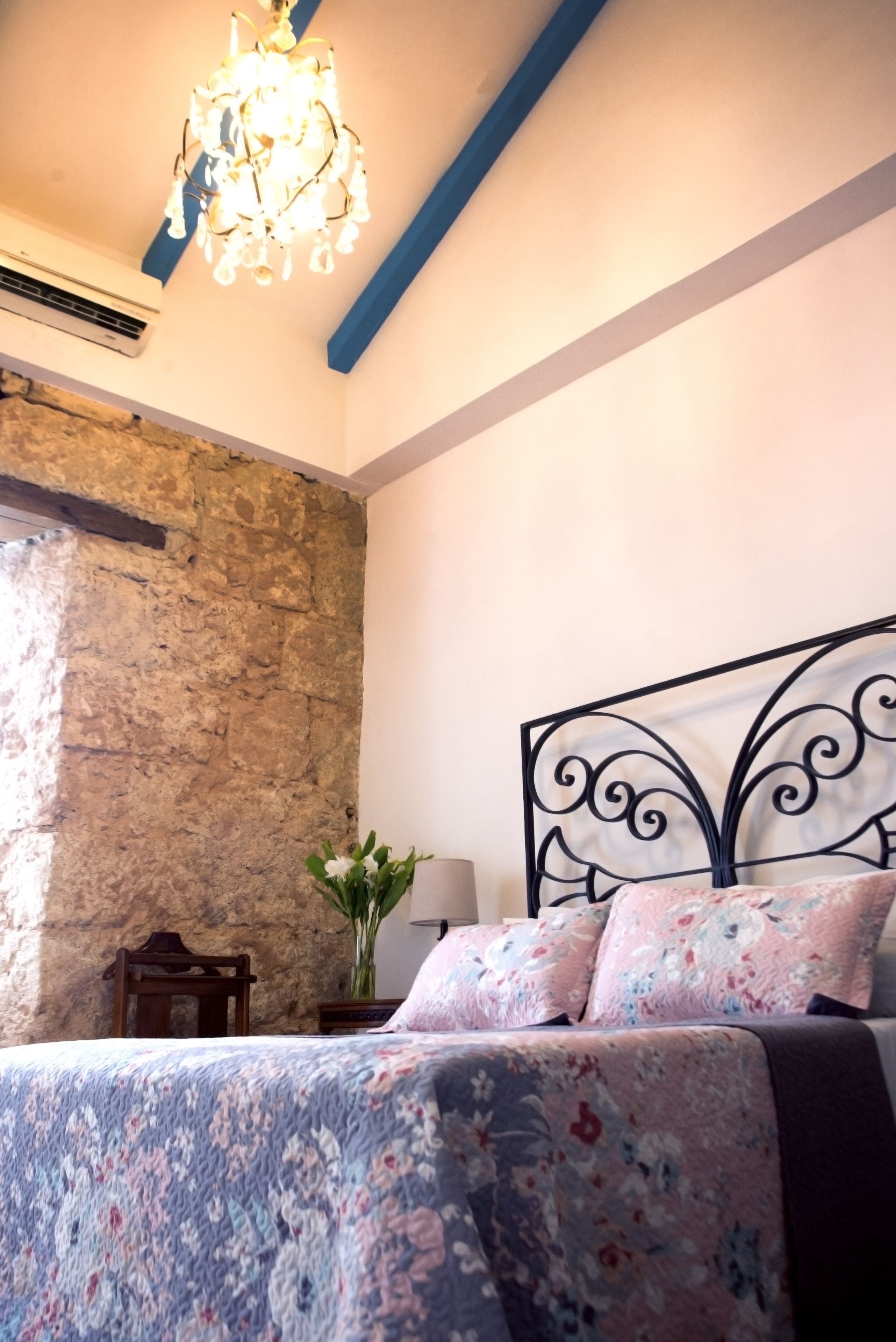 apartment, 2 bedrooms | 1 bedroom, in-room safe, individually decorated, individually furnished