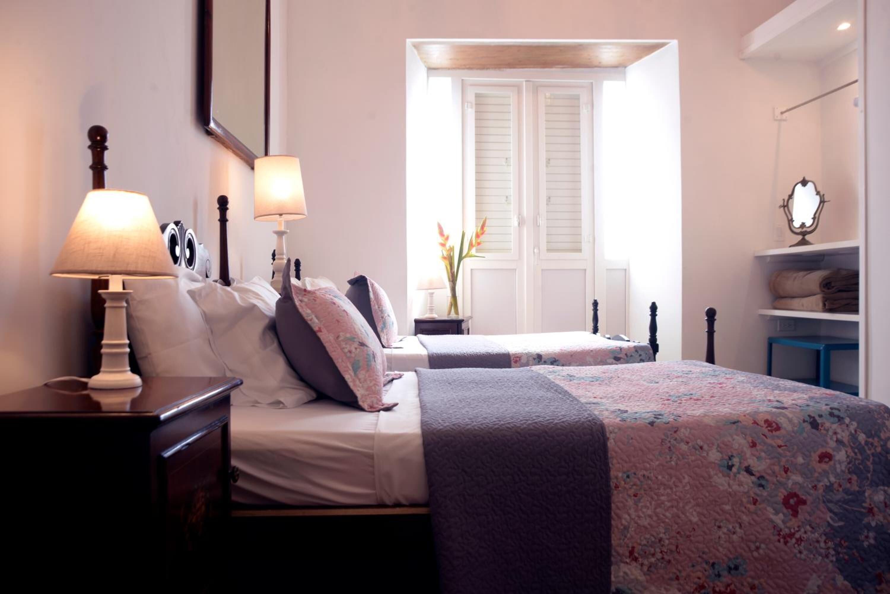 1 bedroom, in-room safe, individually decorated, individually furnished