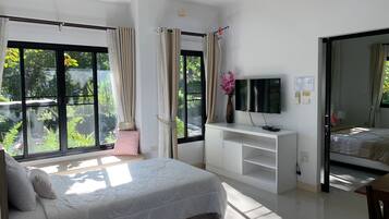 Deluxe Triple Room | Garden view