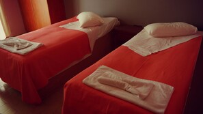 Minibar, in-room safe, soundproofing, free cribs/infant beds - Petania Hotel & Apartments (Kefalonia)