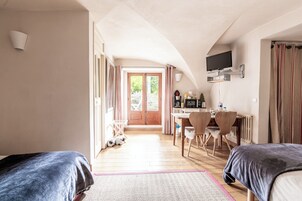 Quarto quádruplo família | Edredons de pluma, individualmente decorados, individualmente mobiliados