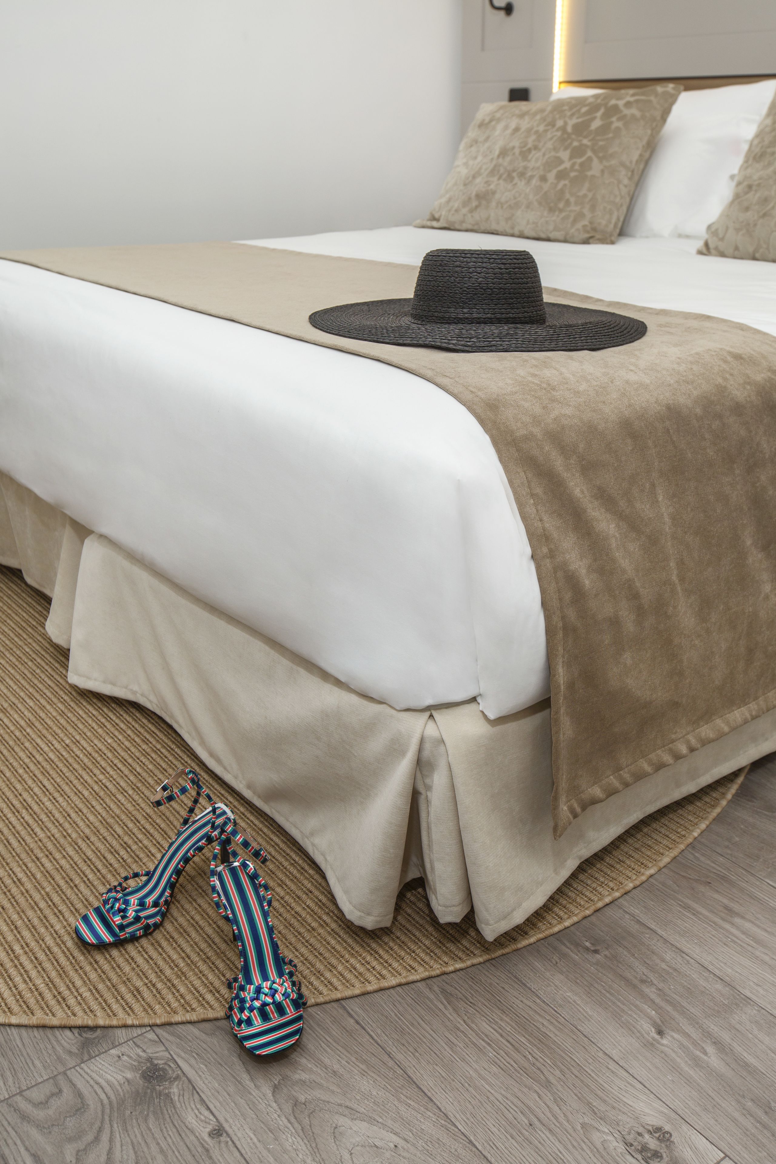 standard double room | 1 bedroom, premium bedding, down duvets, memory-foam beds