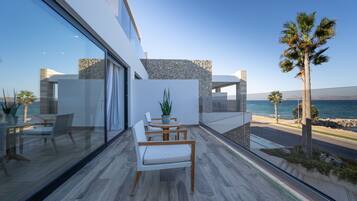 Elegant Suite, Sea View | Vista spiaggia/mare