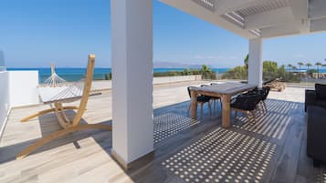 Suite, Outdoor Jetted Tub, Sea View (Penthouse) | Utsikt fra rommet