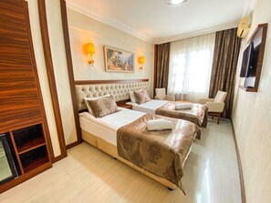 Tomannsrom | Skrivebord, lydisolert og wi-fi (inkludert)