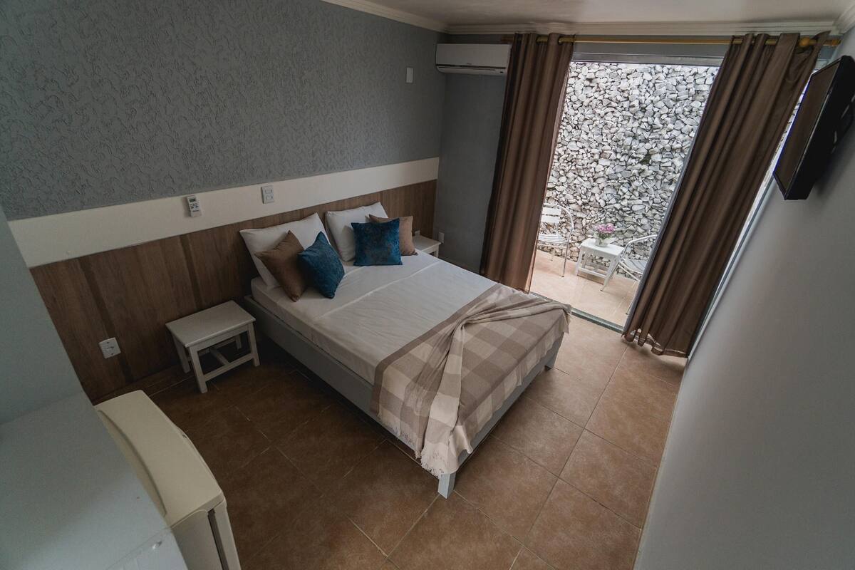 Minibar, blackout curtains, free WiFi, bed sheets