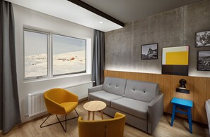 Familierom | Allergitestet sengetøy, blendingsgardiner og lydisolert