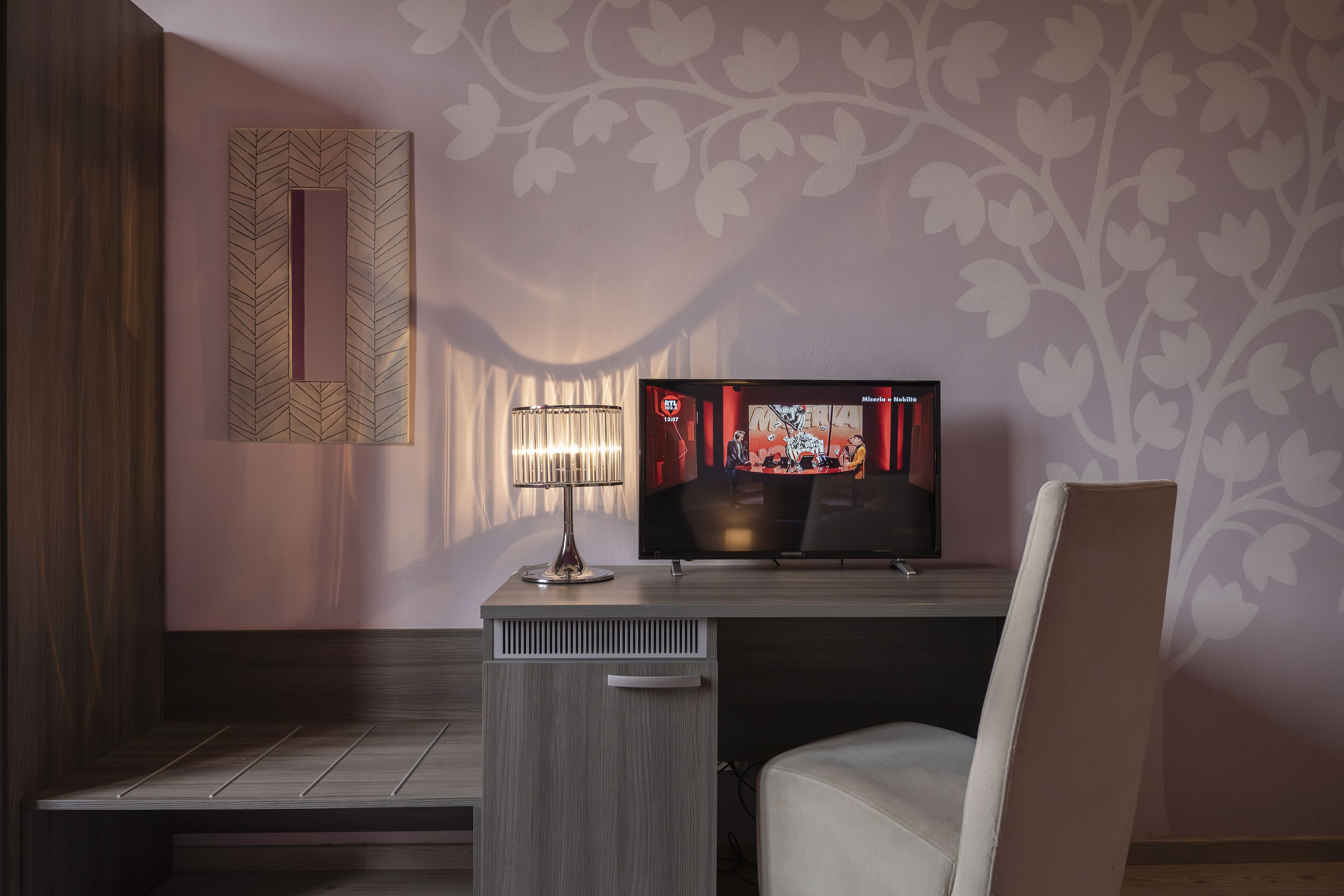 deluxe triple room | living area | 32-inch flat-screen tv with digital channels, tv