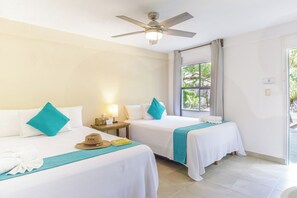 Blackout curtains, free WiFi, bed sheets - La Diosa Kali Beach Front Hotel (Isla Holbox)