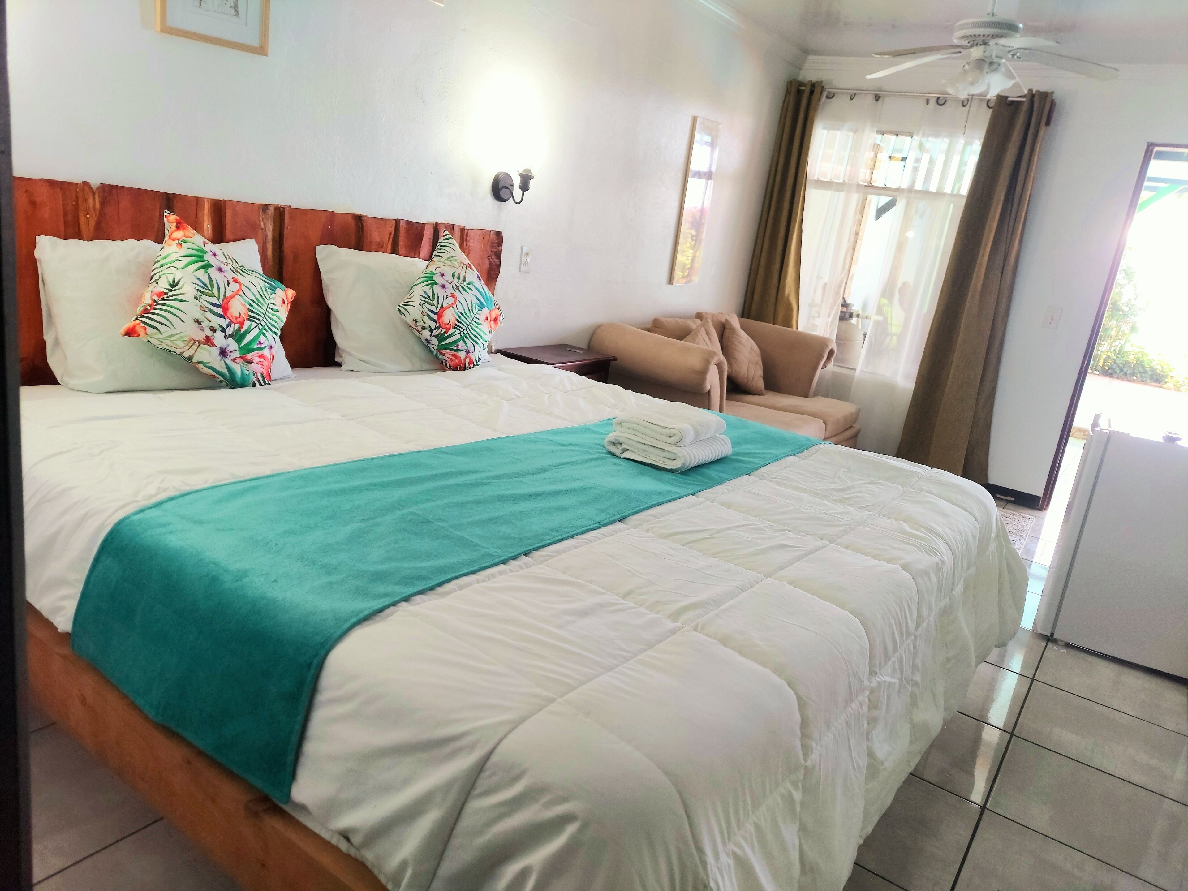 Premium Room, 1 Bedroom, Refrigerator, Pool View