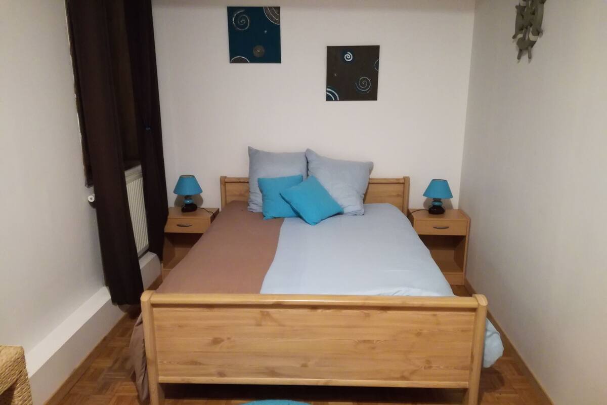 1 bedroom, desk, blackout curtains, rollaway beds