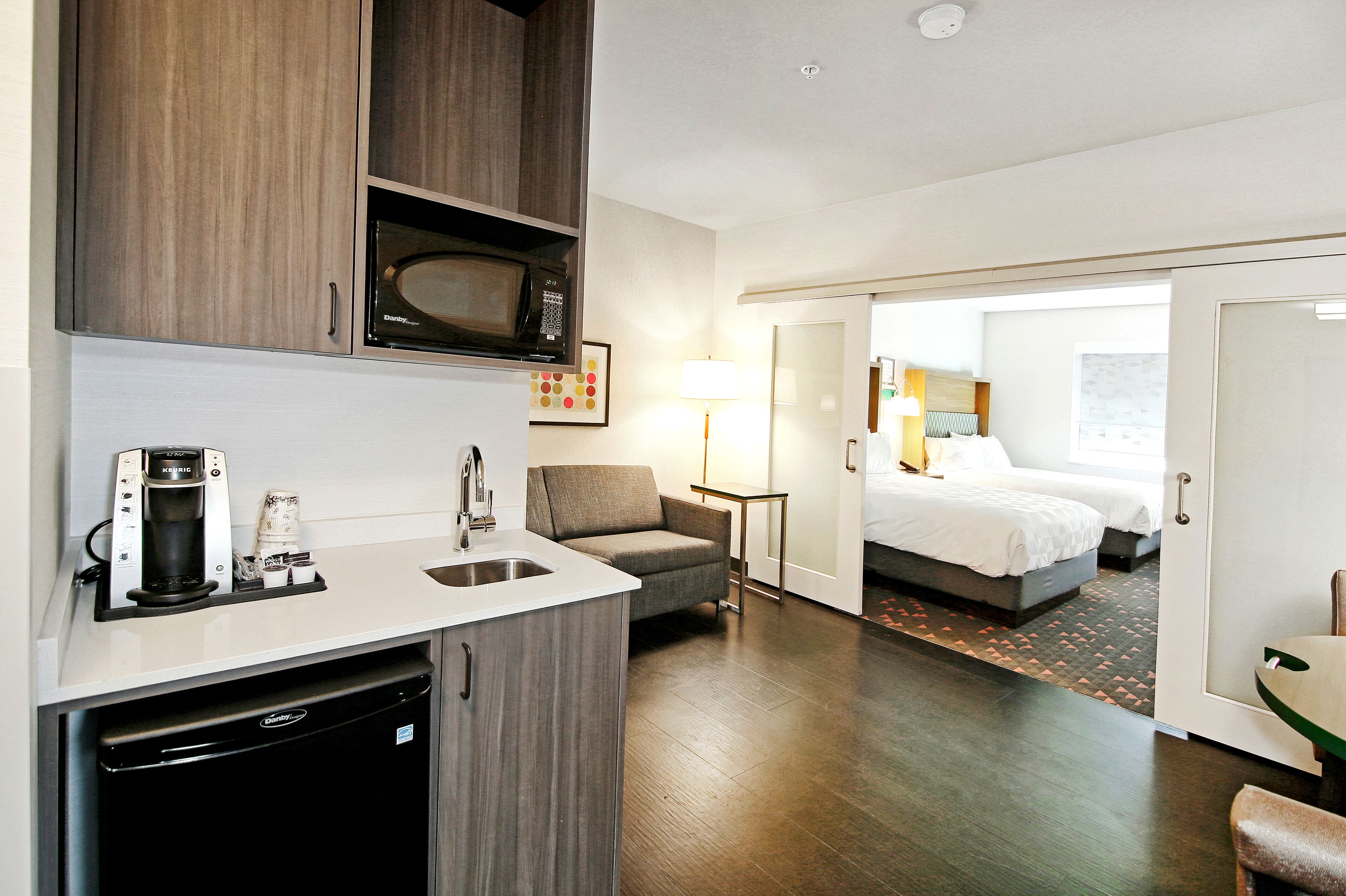 suite, 1 bedroom | 1 bedroom, pillow-top beds, in-room safe, desk