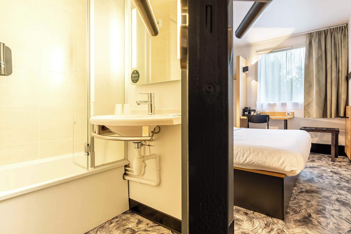 superior double room | 1 bedroom, free wifi, bed sheets